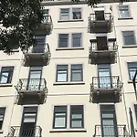 Luxury Part Of The - Modern With Airconditioning - Near Subway ליסבון