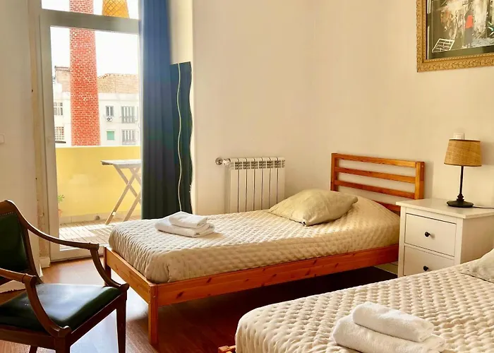 Luxury Part Of The - Modern With Airconditioning - Near Subway Apartment