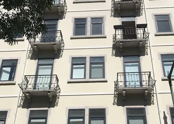 Luxury Part Of The - Modern With Airconditioning - Near Subway Lissabon