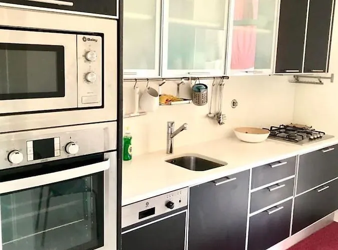 Luxury Part Of The - Modern With Airconditioning - Near Subway * Lissabon
