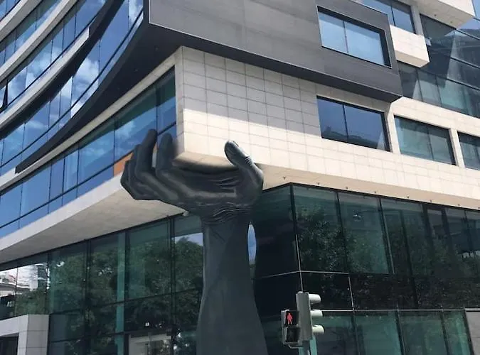 Apartment Luxury Part Of The - Modern With Airconditioning - Near Subway