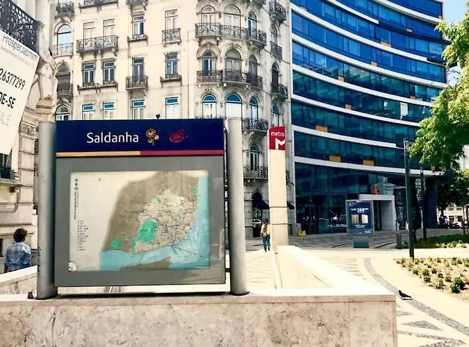 Apartment Luxury Part Of The - Modern With Airconditioning - Near Subway Lissabon