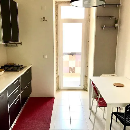 Luxury Part Of The - Modern With Airconditioning - Near Subway * Лиссабон