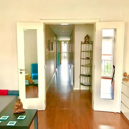 Апартаменты Luxury Part Of The - Modern With Airconditioning - Near Subway