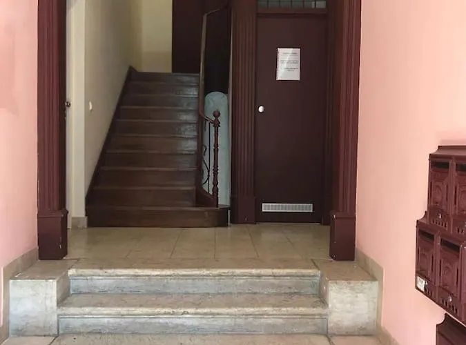 Luxury Part Of The - Modern With Airconditioning - Near Subway Lizbona